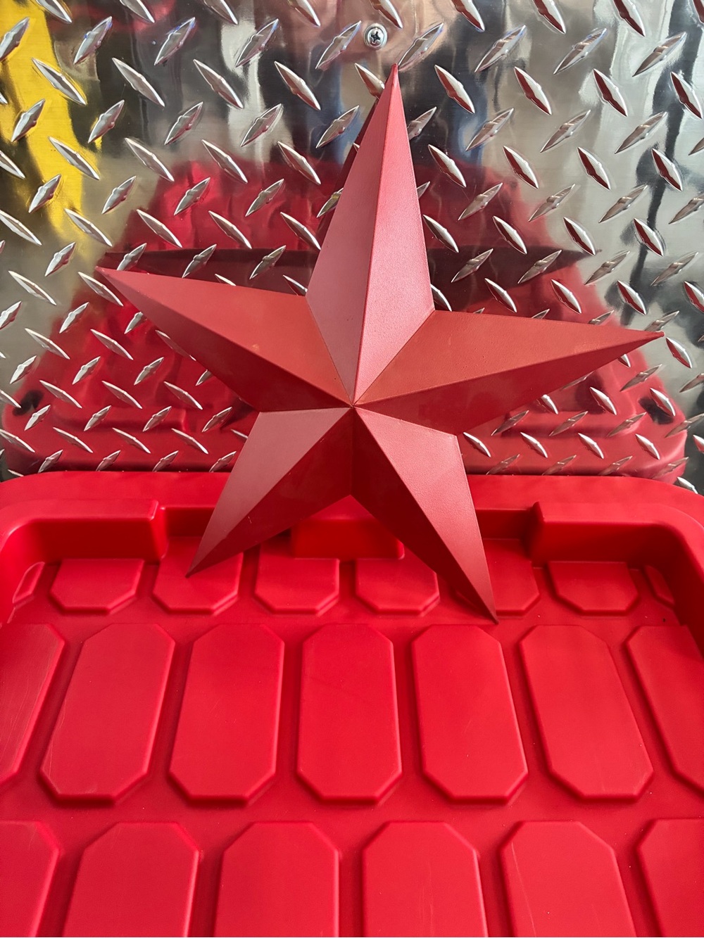 Red 3D Decorative Star Accent - Home Kitchen Decor